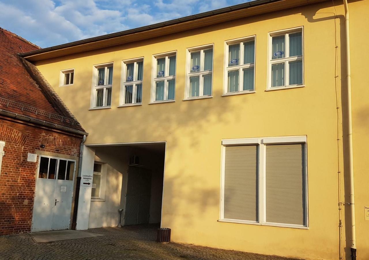 Hostel Jo-Si Kamenz Exteriör bild